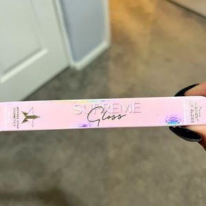 NWT Jeffree Star Supreme Gloss “Celebrity Skin”